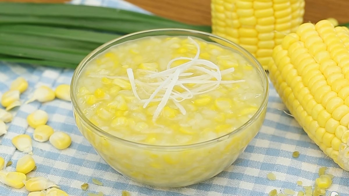 Chè cốm ngô dẻo ngọt, thơm bùi đã hoàn thành