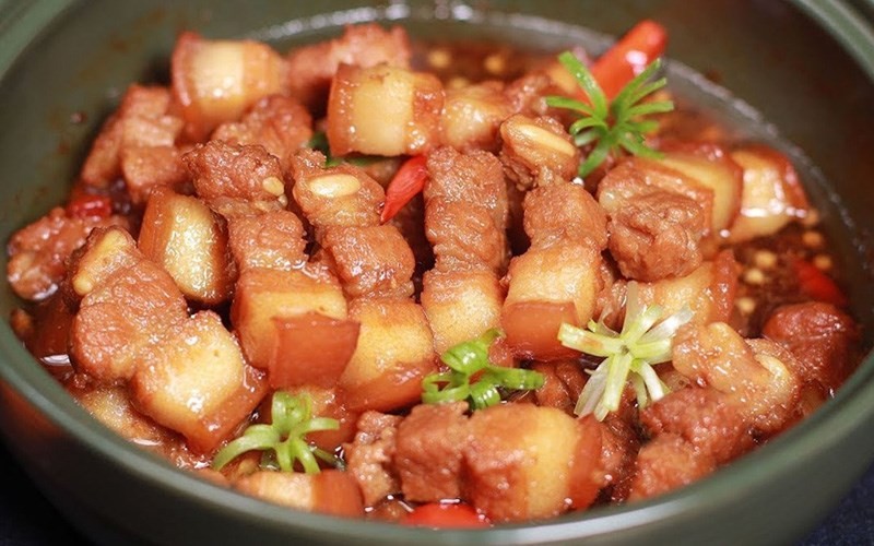 Thịt kho tiêu