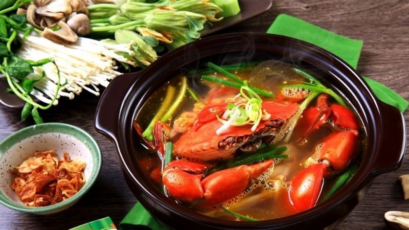 Canh chua cua biển thơm ngon, đậm đà với rau củ tươi