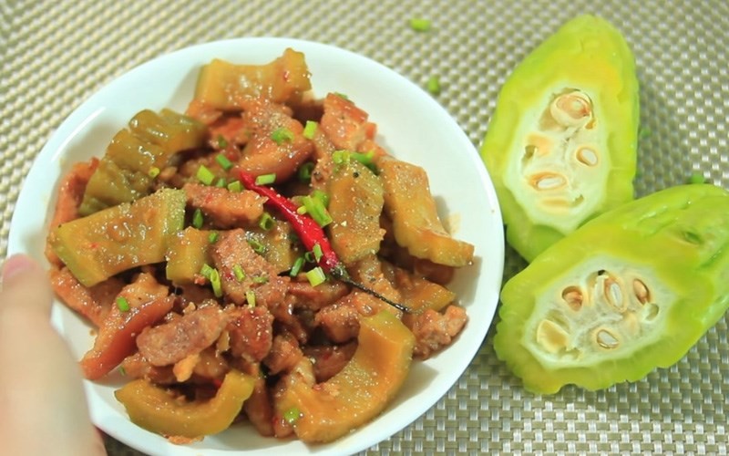 Thịt kho khổ qua