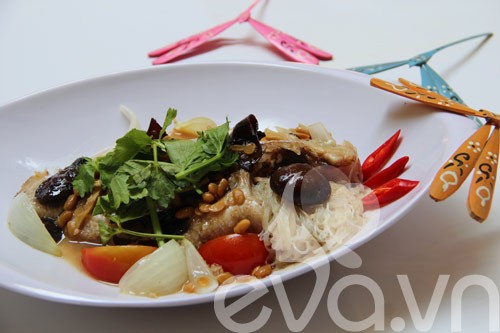 Món cá chưng tương đã hoàn thành, thơm lừng và hấp dẫn