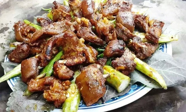 Thịt dê nướng chao vàng ươm, thơm lừng