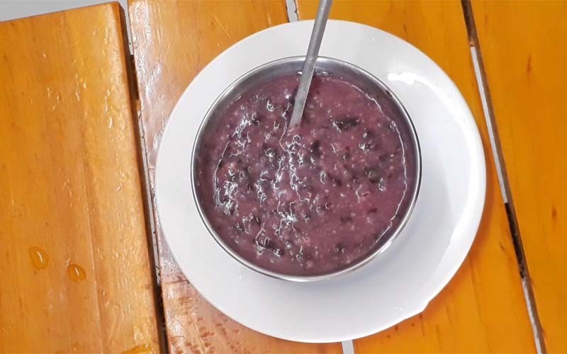 Bát cháo thịt bò rau dền thơm ngon
