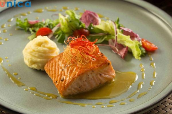 Cá hồi sốt cam cho bé theo kiểu Nhật chứa hàm lượng chất dinh dưỡng lớn