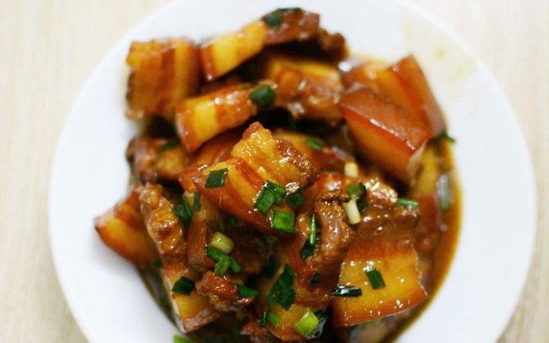 Thịt kho nước cốt dừa