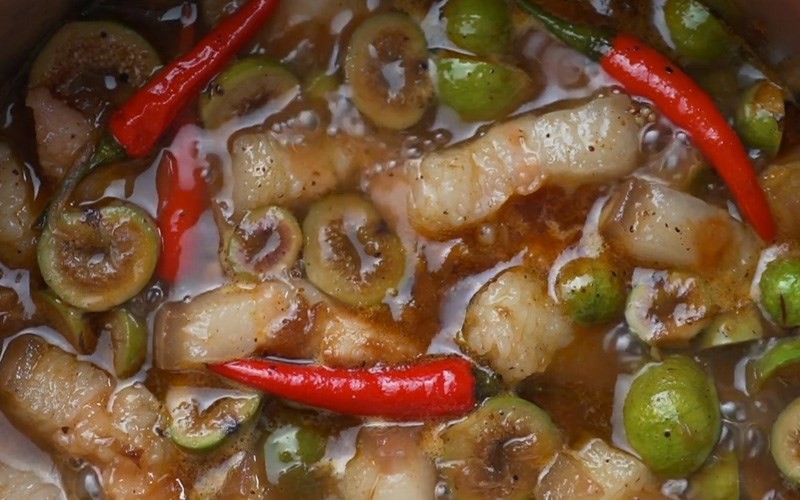 Thịt kho sung