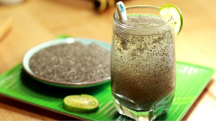 Thành phẩm ly nước chanh sả hạt chia tươi mát