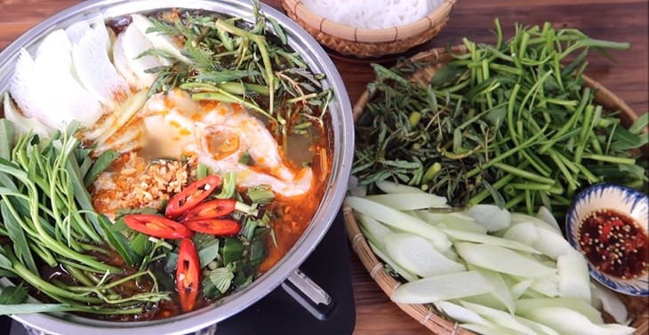 Lẩu cá diêu hồng chua cay thơm ngon nóng hổi