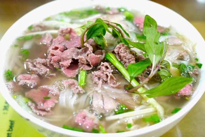 Phở bò tái mang đến nhiều giá trị dinh dưỡng cho sức khỏe toàn diện