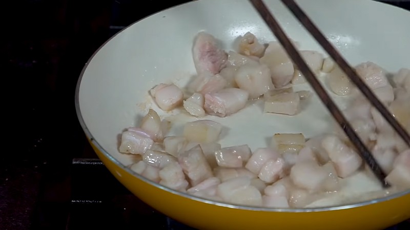 Xào thịt mỡ