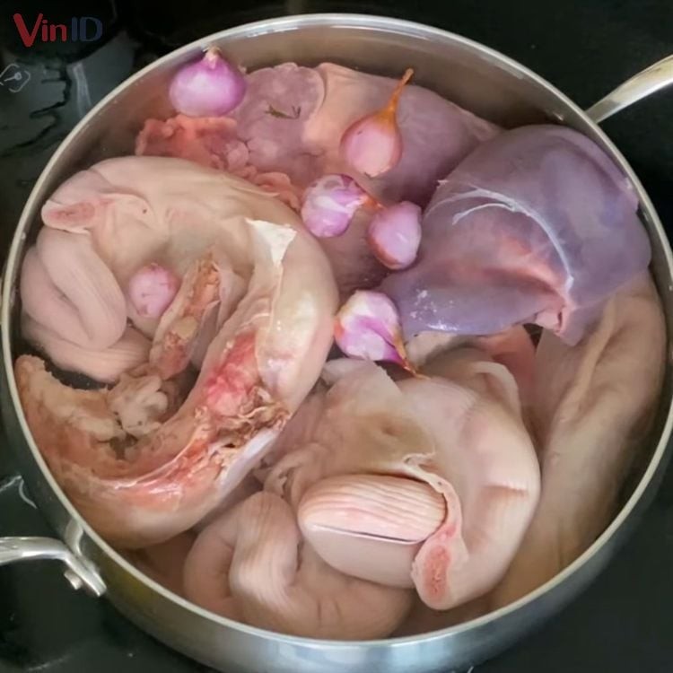 Đun sôi bao tử heo