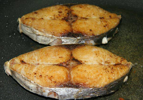 Cá thu rán sơ 2 mặt