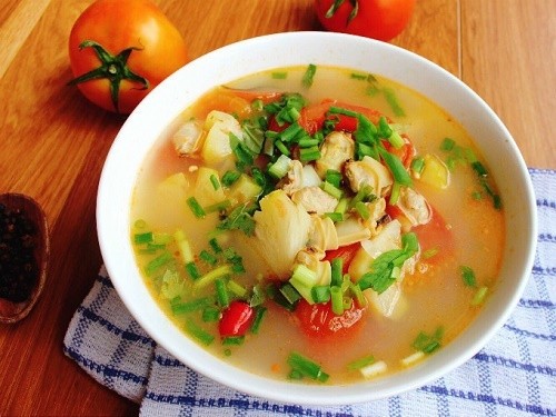 Cách nấu canh ngao chua dứa thanh mát