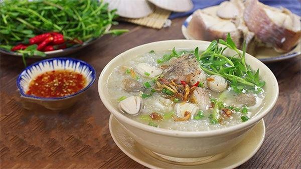 Cháo cá lóc rau đắng đặc trưng Sài Gòn