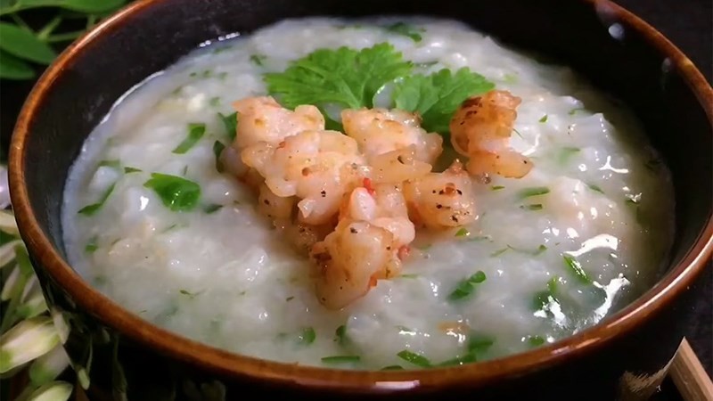 Cháo tôm chùm ngây đầy dinh dưỡng cho bé