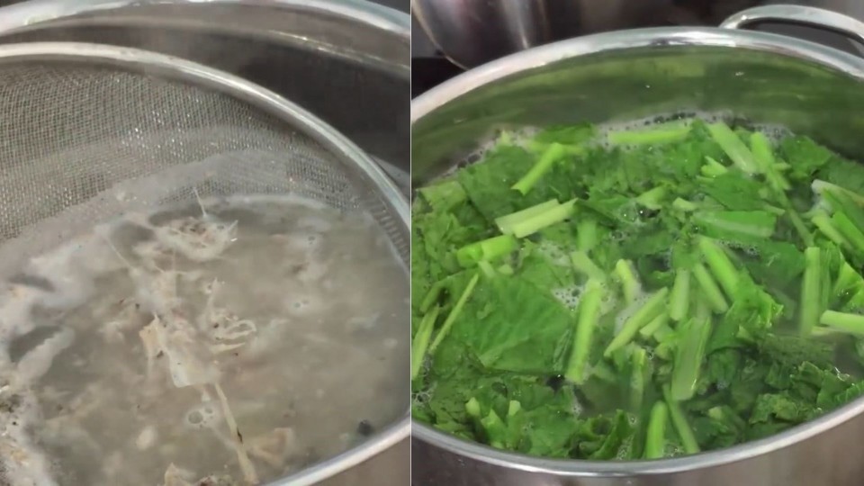 Làm nước dùng bánh đa cá từ xương cá rô và gia vị