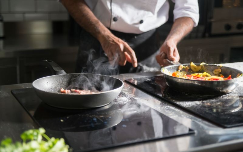 Món phở xào bò thơm lừng, hấp dẫn sau khi chế biến từ bánh phở khô