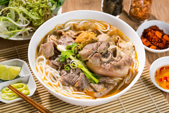 bi quyet chuan bi gia vi nau bun bo hue chuan vi 01