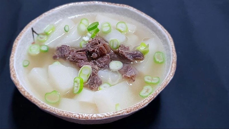 Canh thịt bò củ cải kiểu Hàn, món canh thịt bò đơn giản với vị ngọt tự nhiên