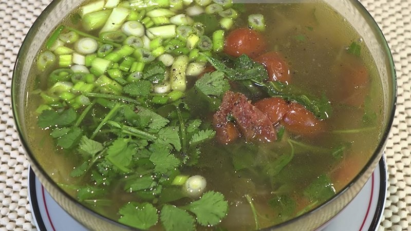 Canh thịt bò rau răm độc đáo, một trải nghiệm mới trong cách nấu thịt bò đơn giản