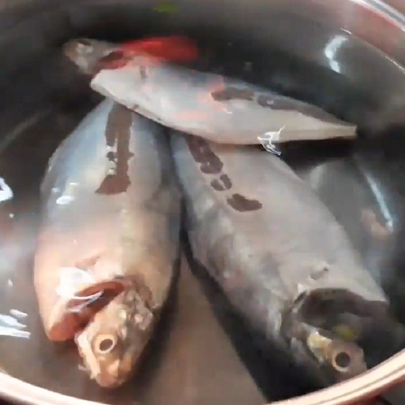 Nấu canh cá ngân nấu ngót
