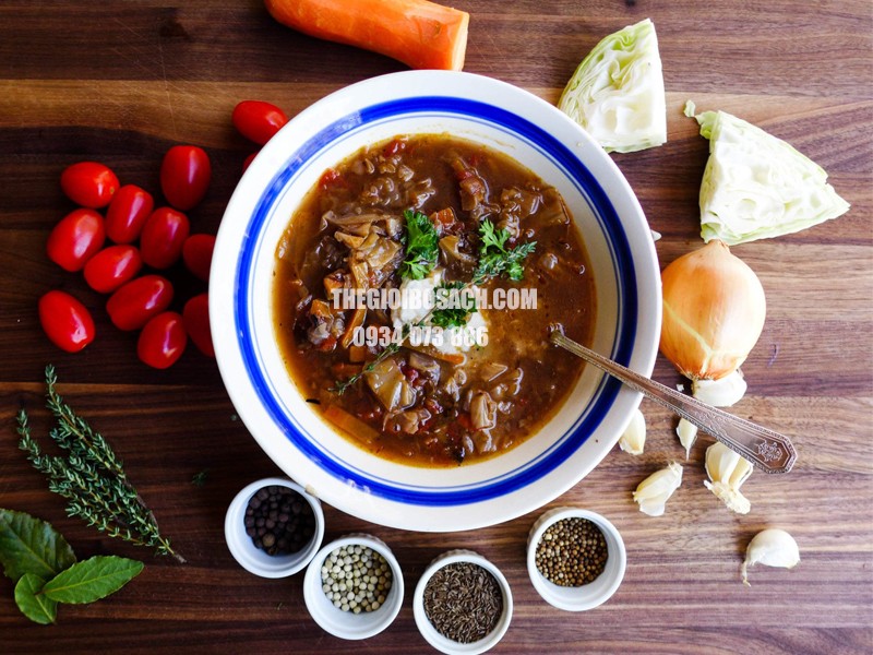 Bát thịt bò hầm thuốc bắc nóng hổi, bổ dưỡng giúp tăng cường sức khỏe