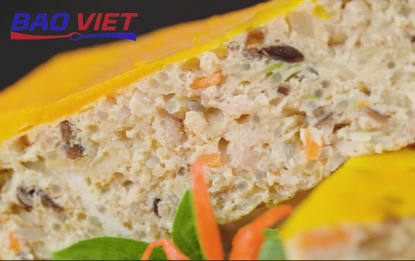 Chả trứng hấp vàng óng, topping không thể thiếu trong cơm tấm bán