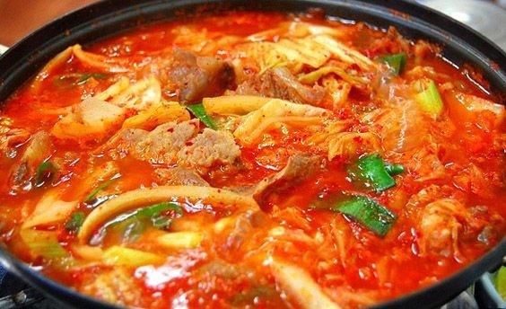 cách làm lẩu kim chi thịt heo thập cẩm