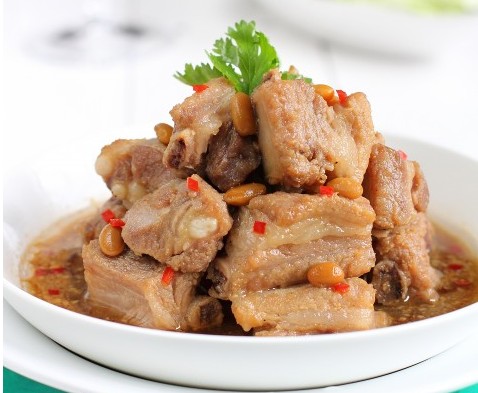 Món thịt hấp thơm ngon hoàn chỉnh, bày biện đẹp mắt, kích thích vị giác