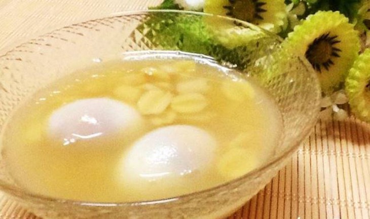 Thành phẩm chè trứng hạt sen đường phèn