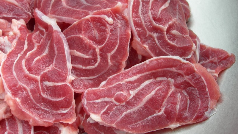 Chọn lựa kỹ càng nguyên liệu tươi ngon cho món bò kho