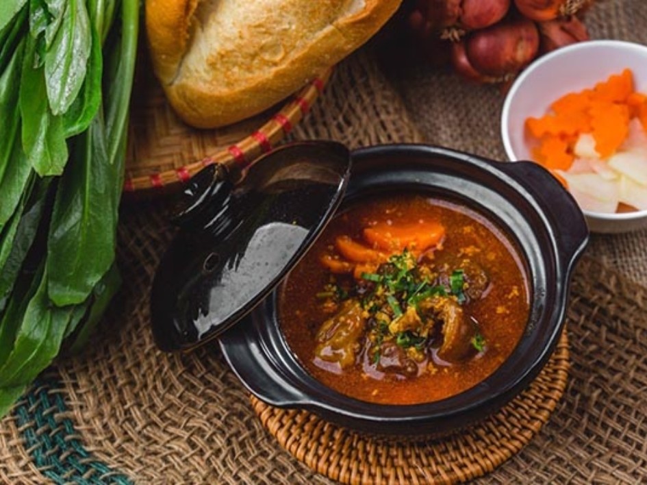 Các bước nấu bò kho miền Trung tại nhà chi tiết