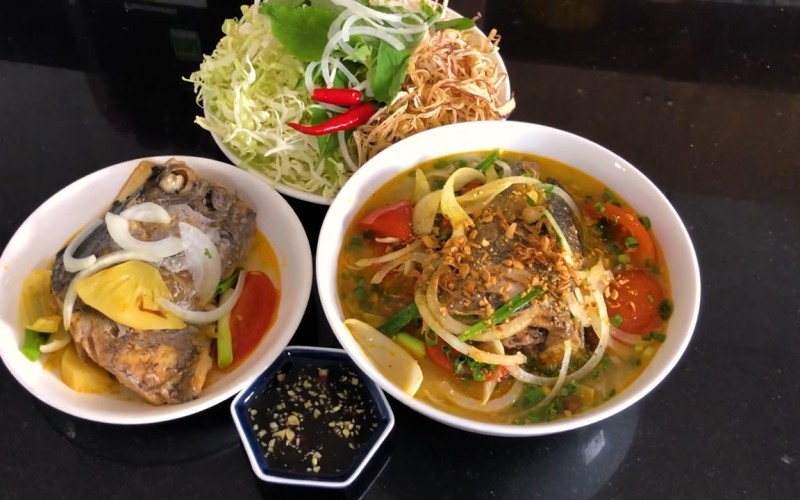 Tô bún cá thu Đà Nẵng thành phẩm nóng hổi, hấp dẫn, sẵn sàng thưởng thức