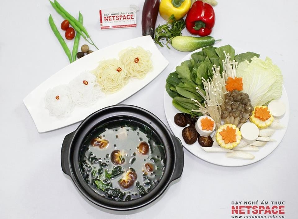 Bữa lẩu rong biển chay ấm cúng và bổ dưỡng