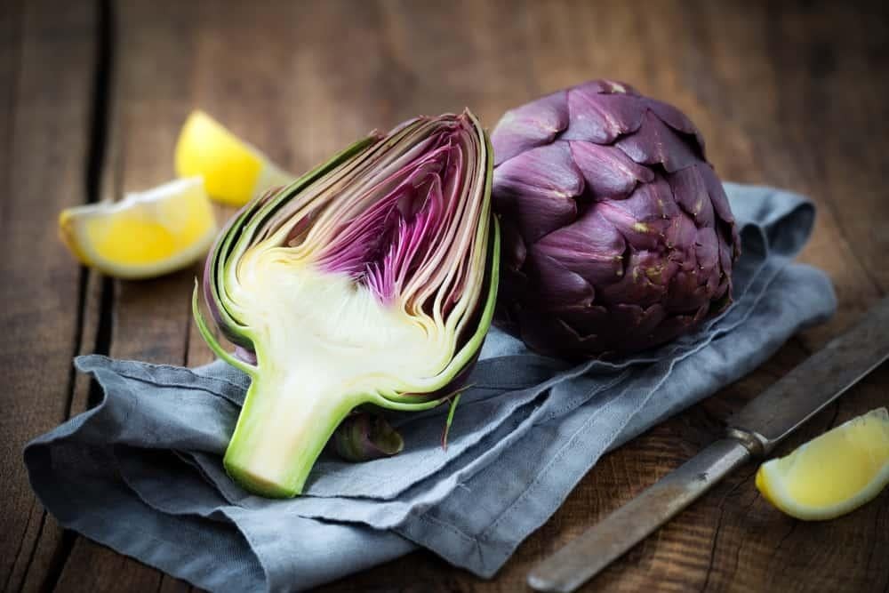 Canh bông atiso hầm giò heo bổ dưỡng