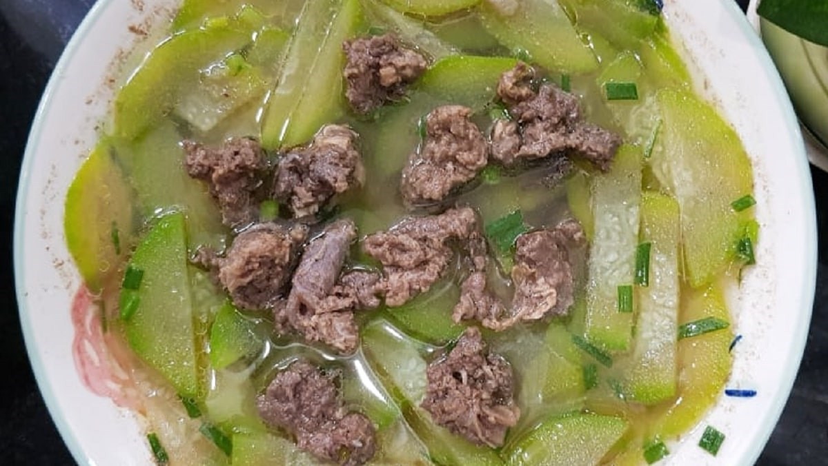 Canh bí đao thịt bò