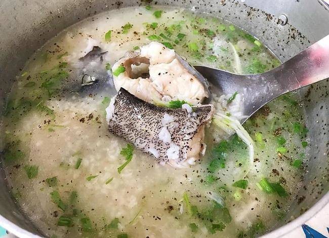 Cách nấu cháo cá mú không tanh thơm ngon bổ dưỡng