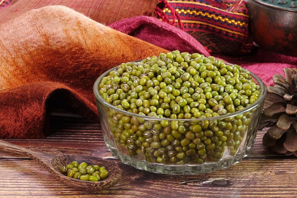 Nấu cháo đậu xanh cho bé ăn dặm, thơm ngon bổ dưỡng