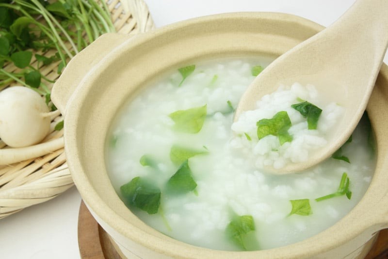 Một chén cháo trắng sở hữu rất nhiều công dụng cực tốt cho sức khỏe của bạn