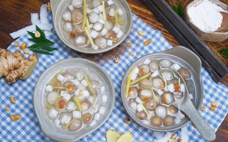 Bát chè bột lọc đậu phộng hoàn chỉnh, sẵn sàng thưởng thức vị ngọt bùi
