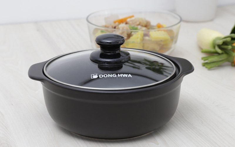 Nồi đất nắp kính Dong hwa Tucbeghi G703 dung tích 1.4 lít, phù hợp nấu gạo lứt cho gia đình nhỏ