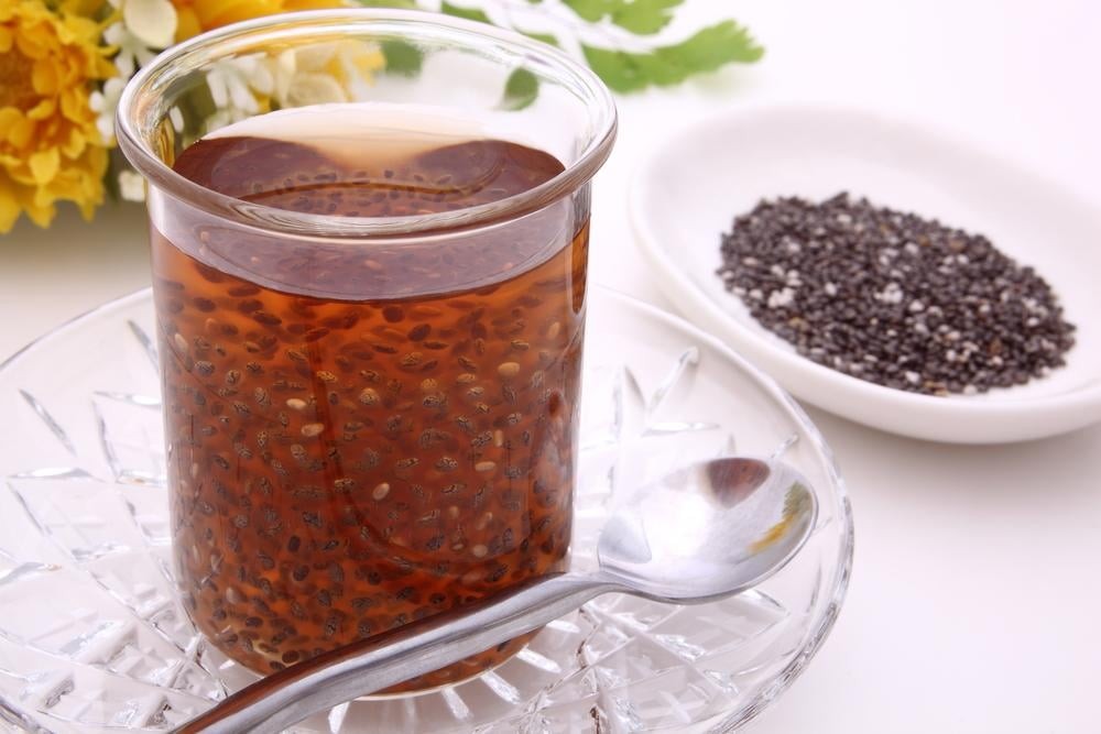 Cách nấu hạt chia ngon kết hợp với trà bí đao