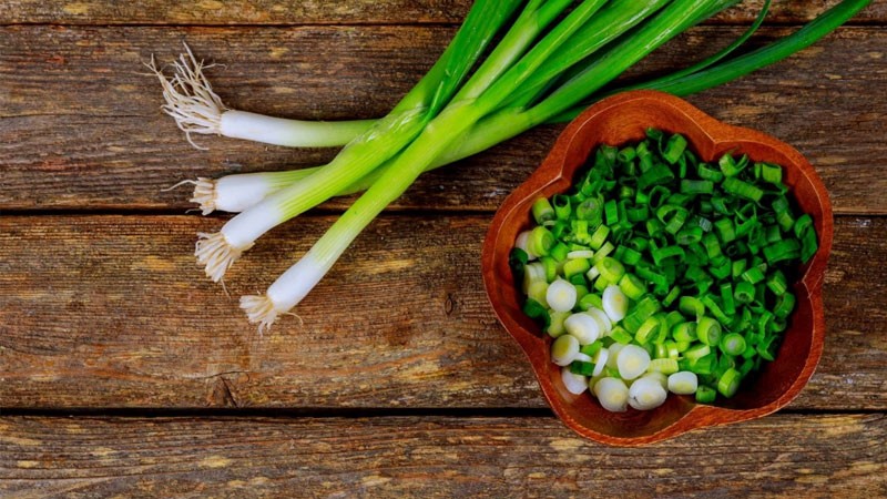 Chuẩn bị rau củ cho cách nấu nước lèo trong