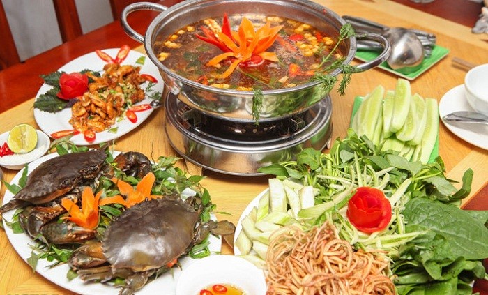 cách nấu lẩu cua chua cay