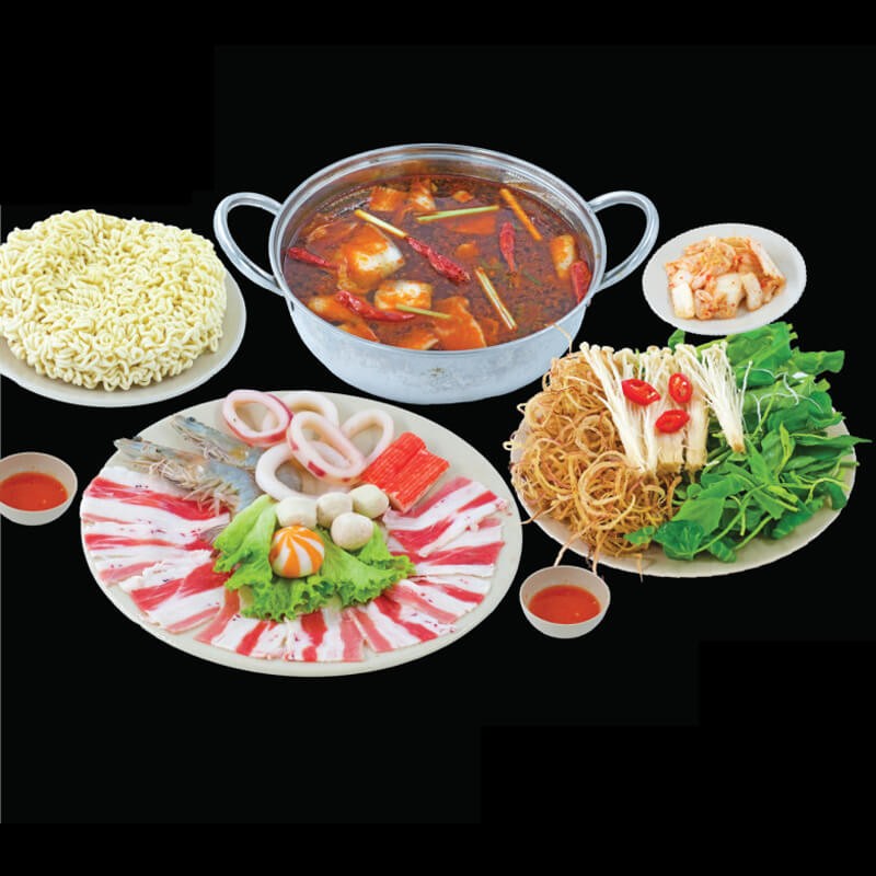 Món lẩu Thái hải sản thập cẩm với hương vị chua cay đặc trưng