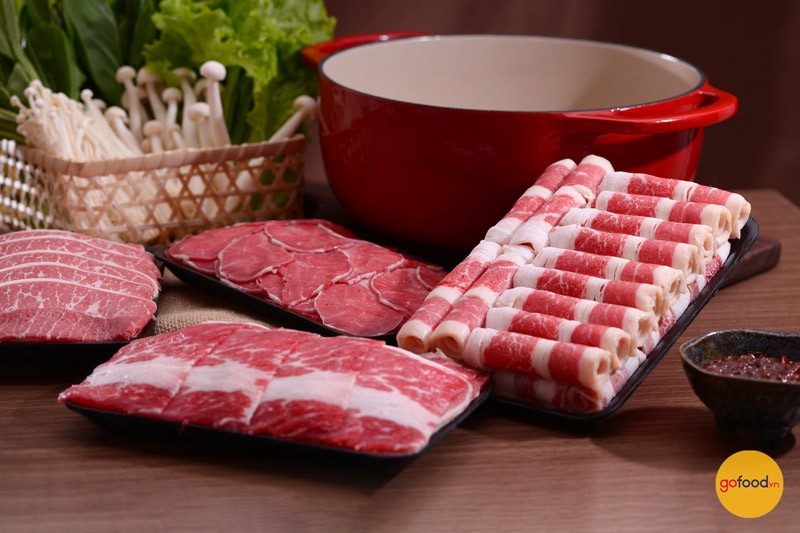 Bộ sưu tập nguyên liệu tươi sống chuẩn bị cho món lẩu Thái, gợi ý những lựa chọn khi áp dụng cách nấu nước trái cây.