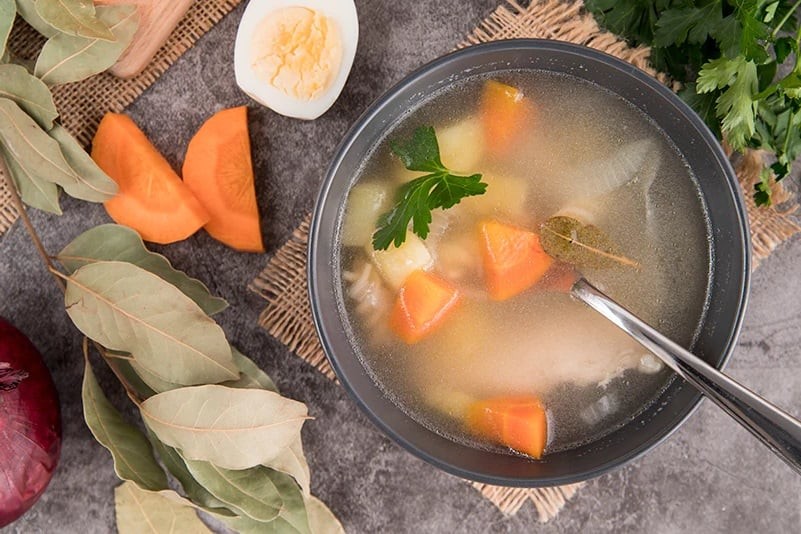Các loại rau củ quả giúp nước lẩu ninh xương ngọt thanh tự nhiên, cân bằng vị giác