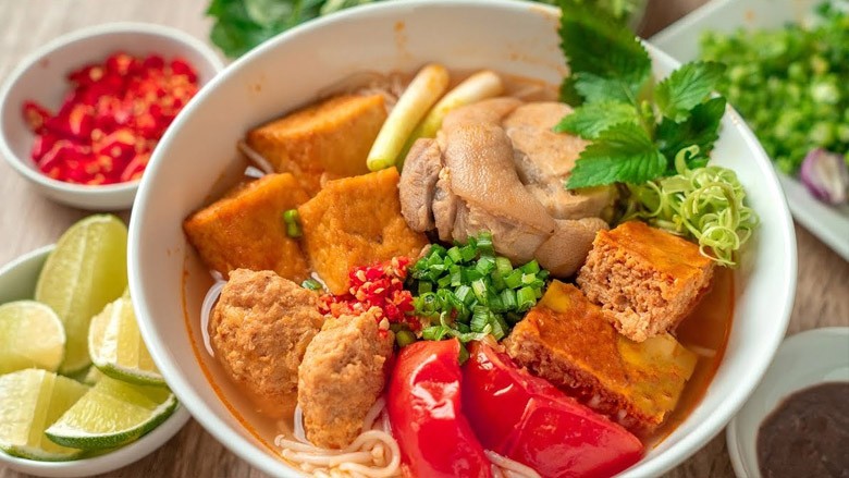 Bún riêu cua thơm ngon, hấp dẫn