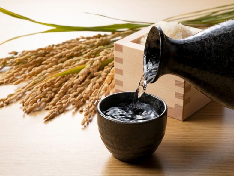 Ly rượu nếp cẩm thơm ngon và bổ dưỡng
