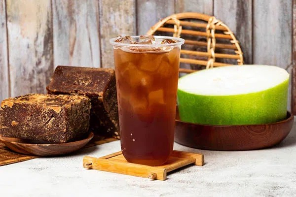 Những lưu ý quan trọng khi uống trà bí đao